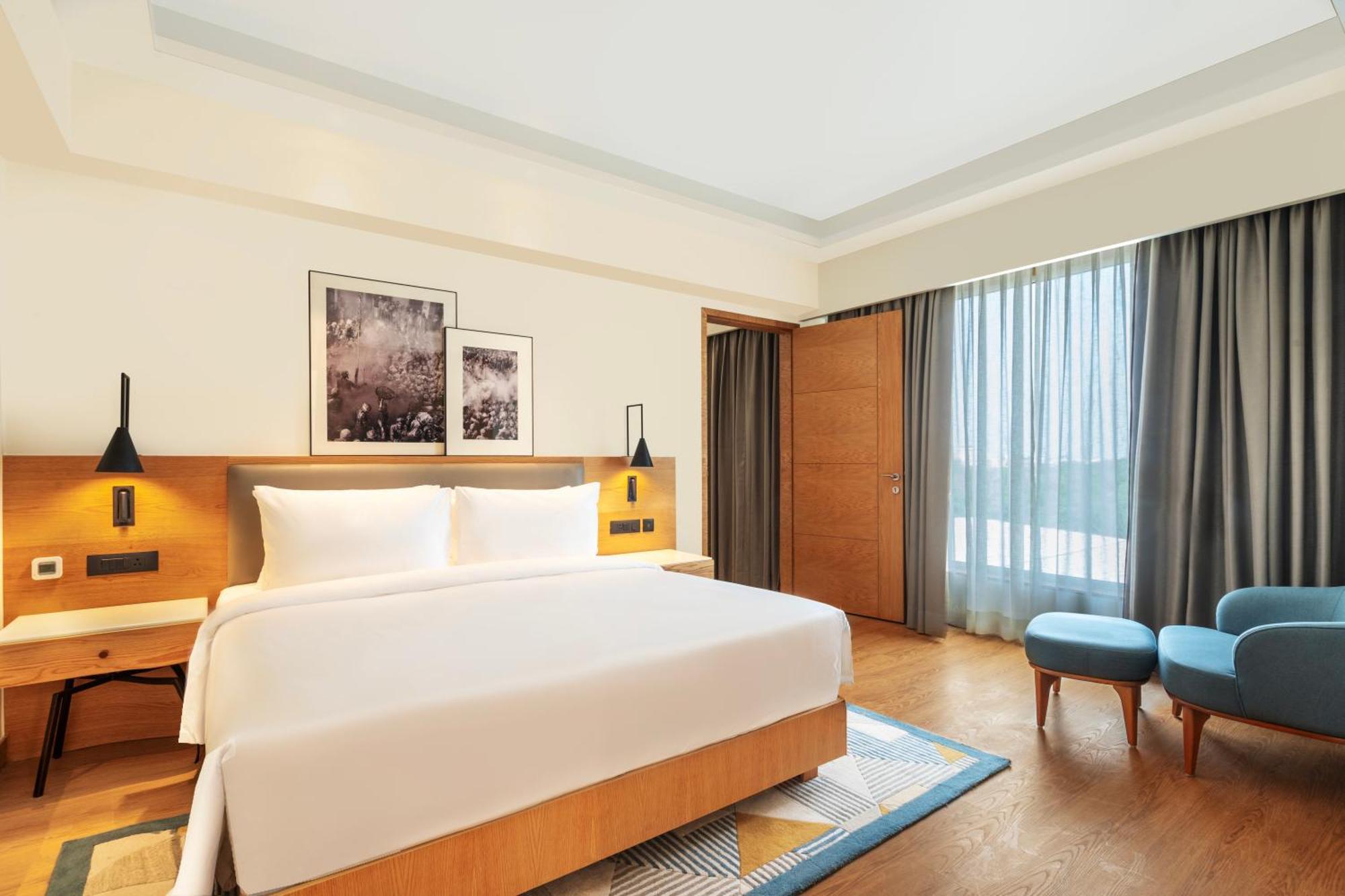 Radisson Hotel Вриндавана Экстерьер фото