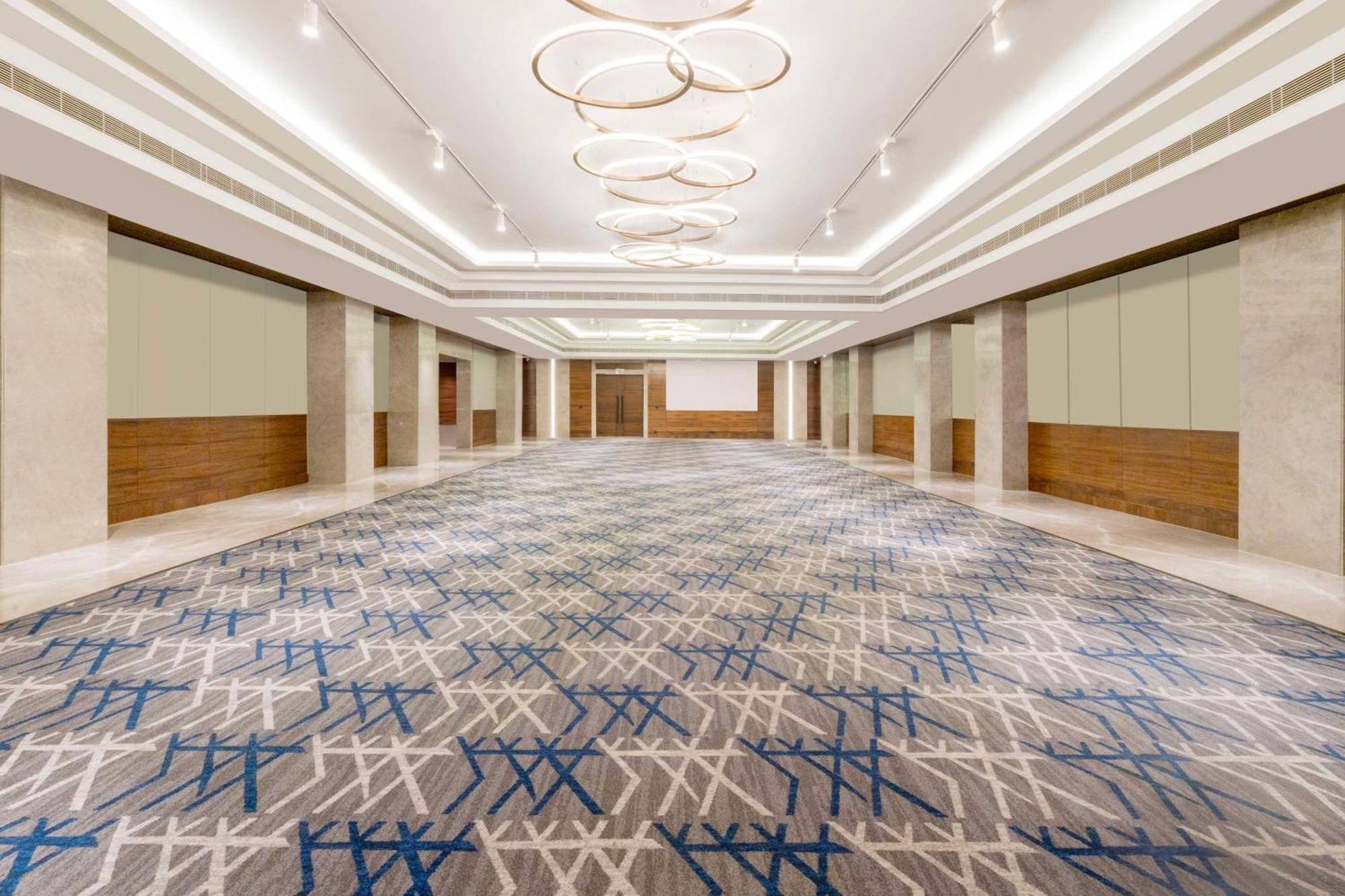 Radisson Hotel Вриндавана Экстерьер фото